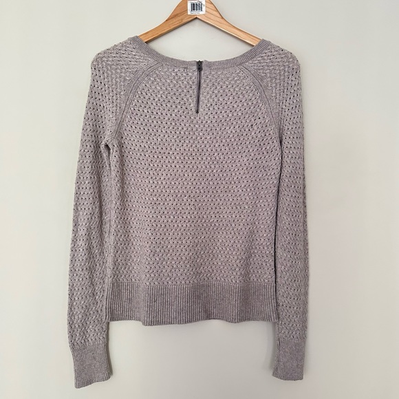 American Eagle Oatmeal Sweater - Picture 6 of 7